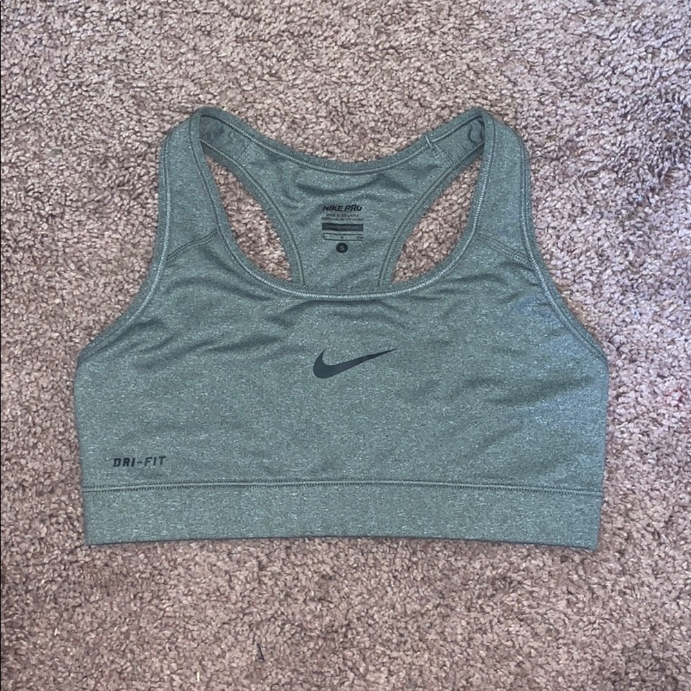 Nike Pro Dri-Fit sports bra